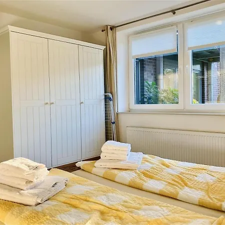 Peters Surfbude Im Haus Zur Post, *